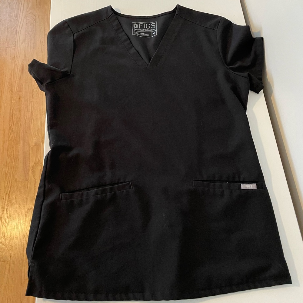 Figs women’s Casma 3-pocket top, black, XS